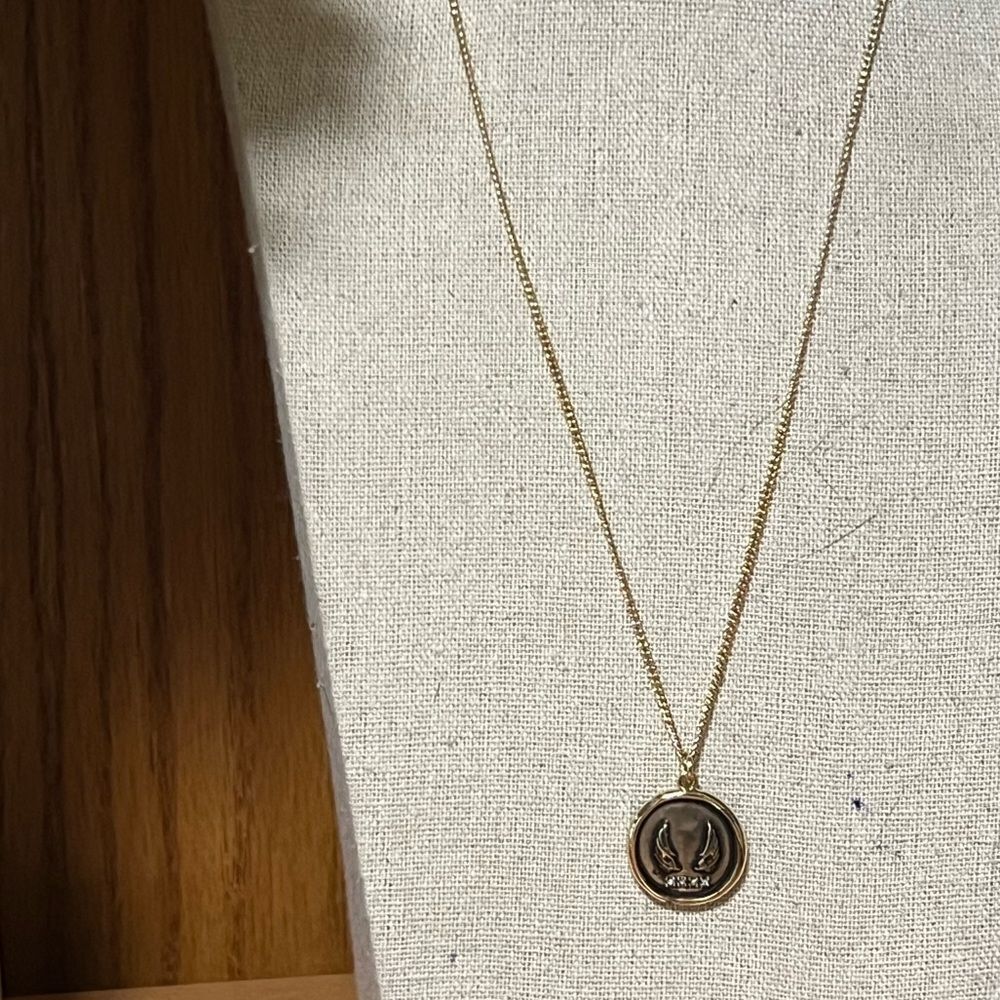 Brand New “Soar” Elegant Gold Pendant Necklace #J3
